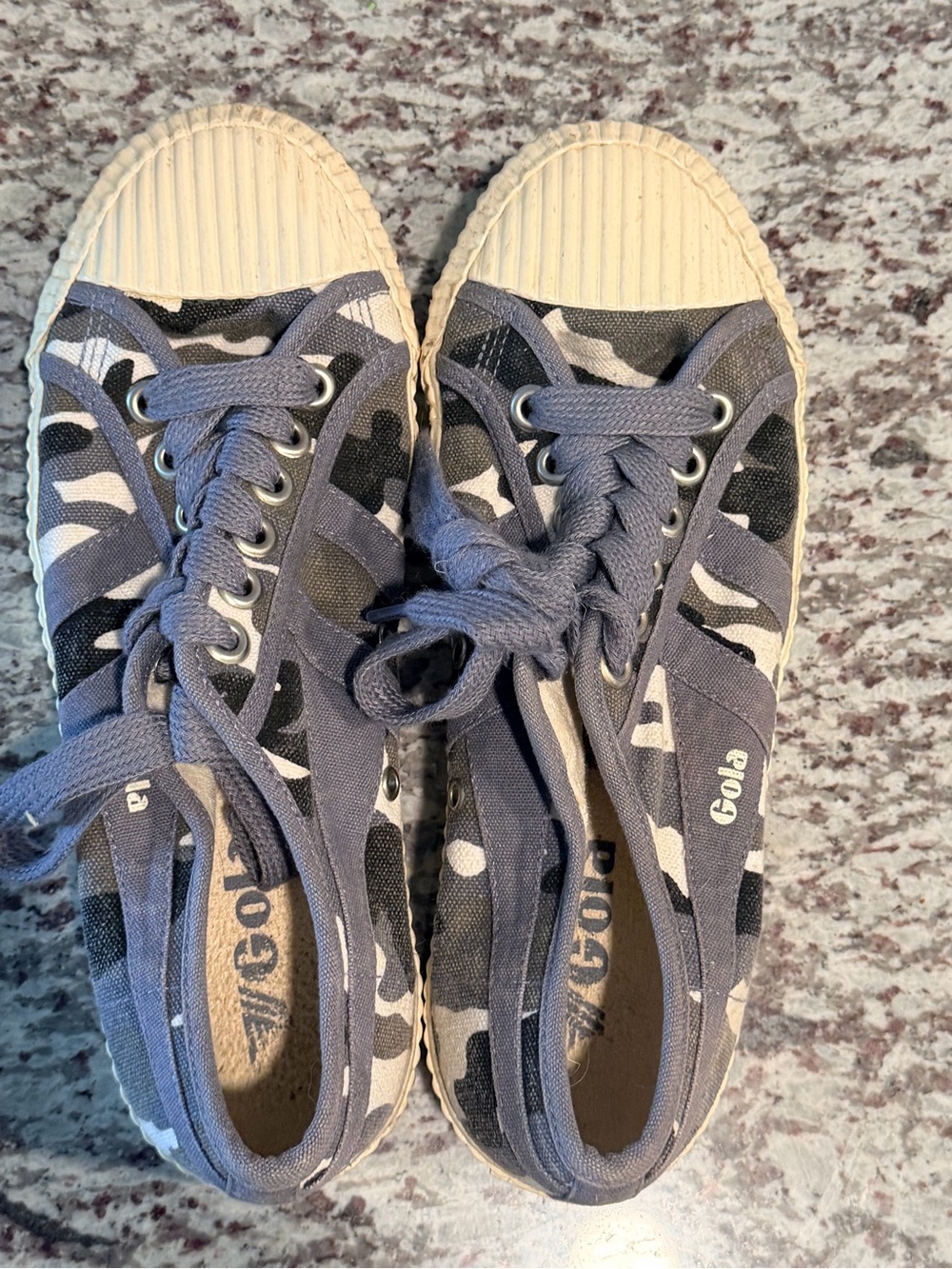 Gola Women’s Size 9 Gola Gray Camouflage Canvas Sneakers